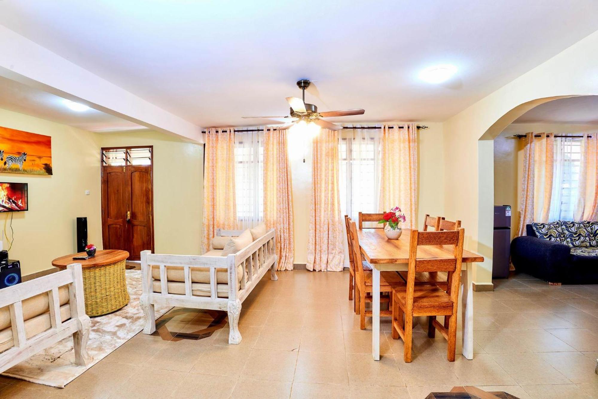 Diani Beach Gold Apartments Esterno foto